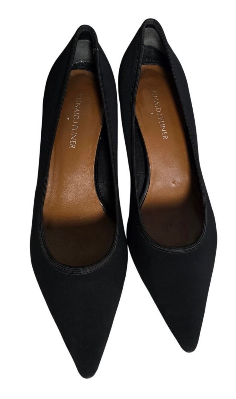 Donald Pliner Heels Womens 8.5 Black Pointed Toe Leather Pumps Classic Career